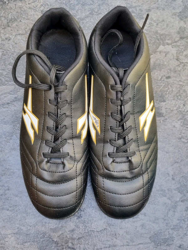 gola astro trainers